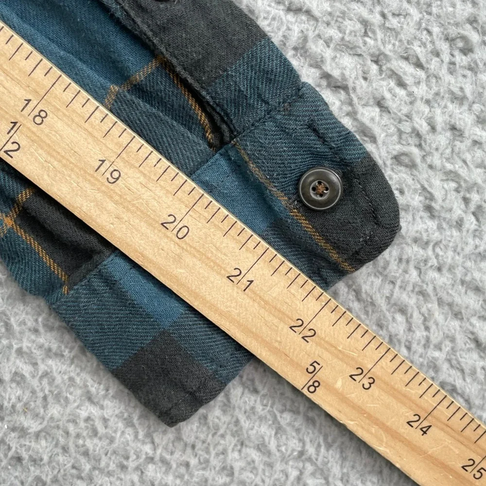 Filson Flannel Shirt Mens Small Blue Black Plaid Outdoors Gorpcore Academia Camp